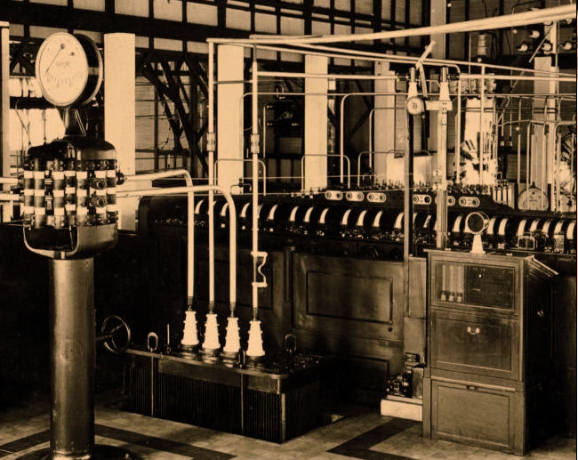 Transformator bij machinezender Malabar 1927