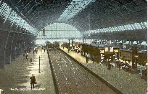 Centraal station Amsterdam (1900) met booglampen Willem Smit.