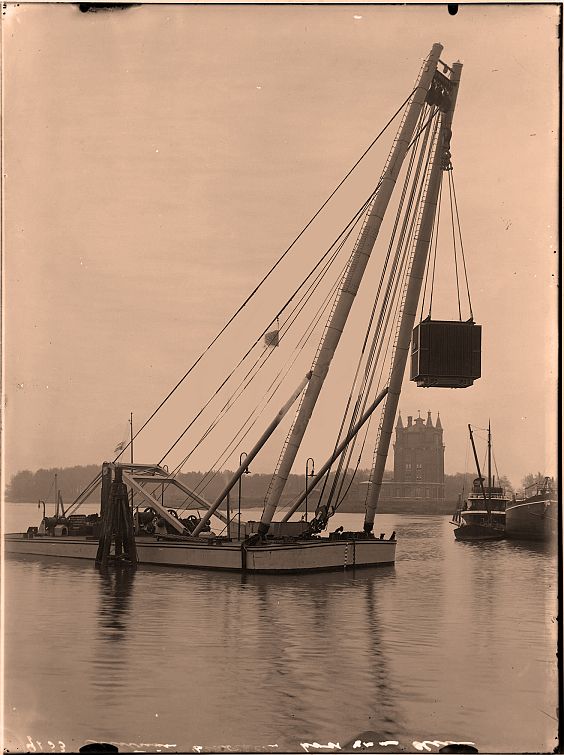 Transport Smit Trafo met een drijvende bok (1925-1935)