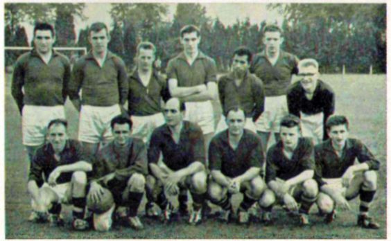 W.S.T. Voetbalclub Smit Transformatoren kampioen (1964)