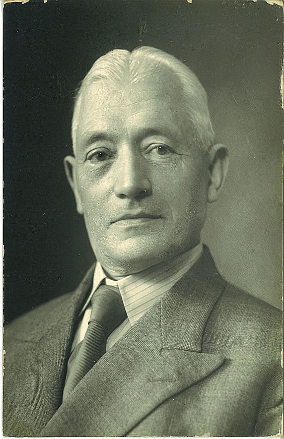 Dhr. C. Slinger, vertegenwoordiger Draadfabriek (Smit Draad) dertiger jaren.