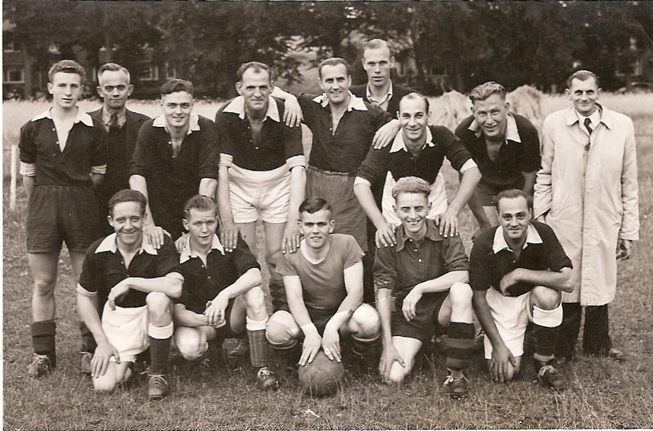 Smit voetbalteam uit 1955